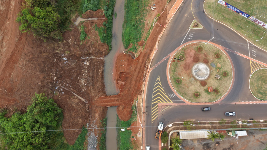 Prefeitura anuncia nova ponte sobre o Córrego Olhos D'Água
