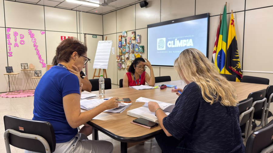 Comissão discute metas do novo Plano Municipal de Educação