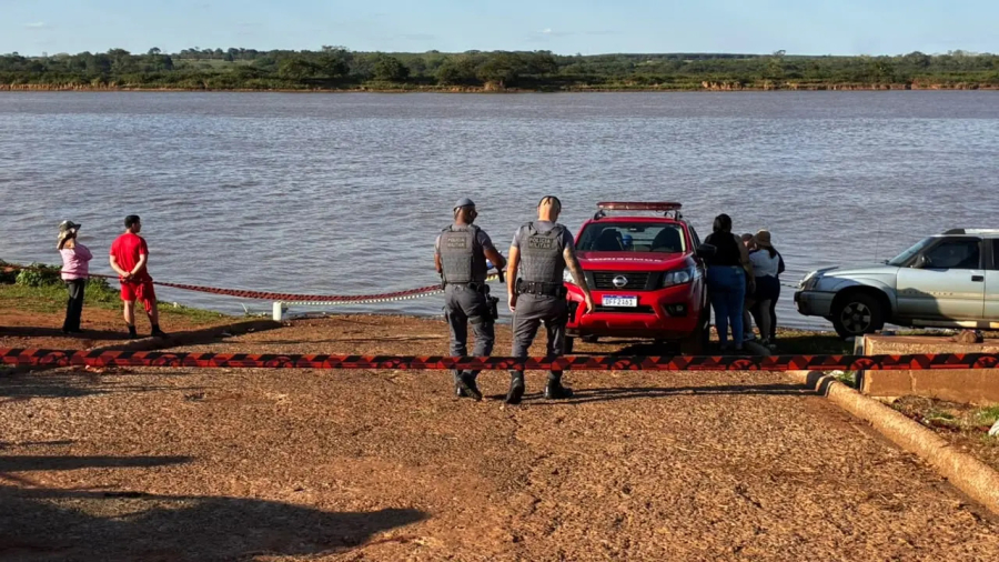 Corpo é encontrado no Rio Grande; busca por jovem segue hoje